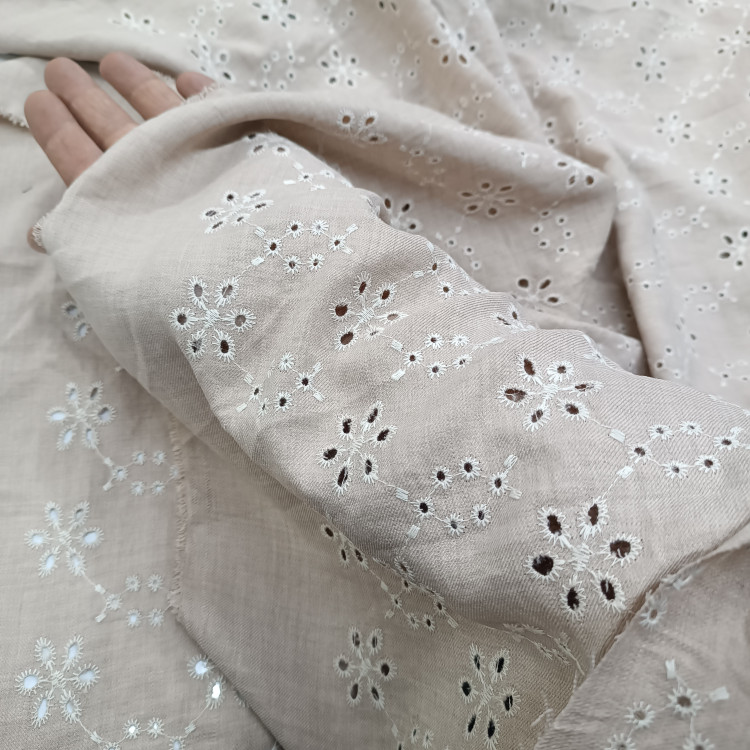 پارچه سوزندوزی عرض۱۵۰